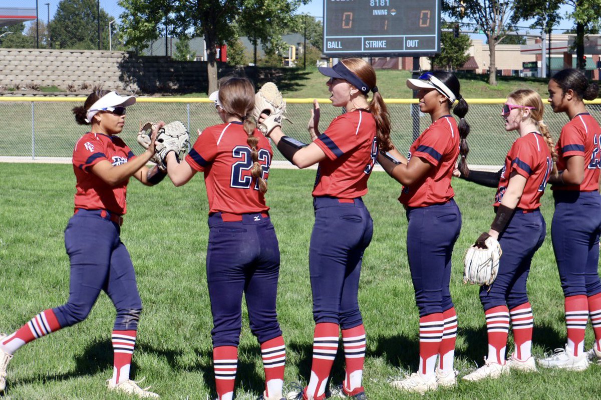 TopGunEvents's tweet photo. 🥎 Game faces ON. 🔥
Athletes are showing out at the Kansas College Prospect Series. Big plays, big energy, and plenty of eyes watching. 👀🎓
#TopGunEvents #CollegeProspectSeries #KansasSoftball #EliteFastpitch #SoftballLove https://t.co/c44wc7tqGO