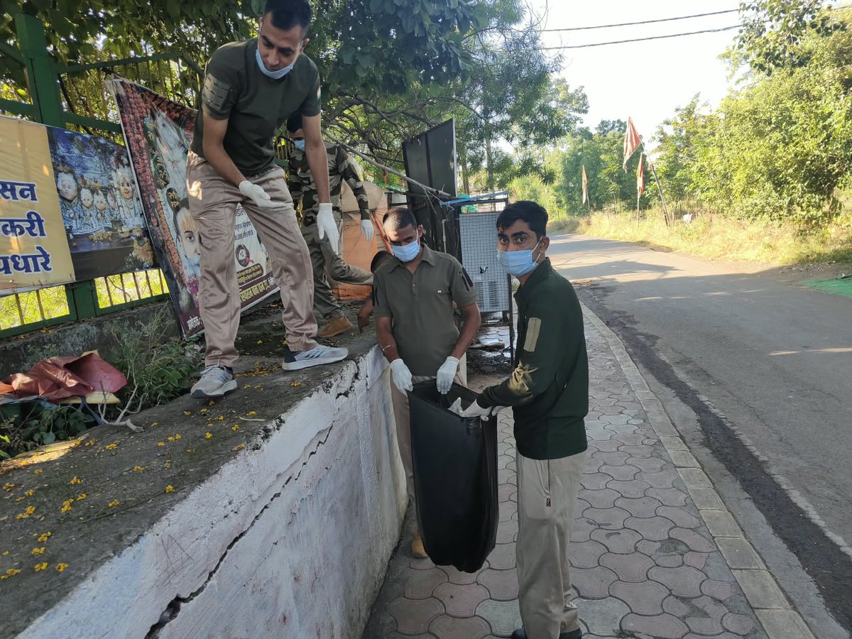 CISFHQrs's tweet photo. Swachhata to Sustainability | Special Campaign 6.0

2nd October – 31st October 2026

CISF actively contributes to the nationwide Swachhata endeavour through cleanliness drives, awareness initiatives and dedicated participation across its establishments.

Through collective responsibility and consistent efforts, CISF personnel continue to promote cleaner surroundings, healthier communities and the vision of a Swachh Bharat.

#SpecialCampaign6 #SwachhataPakhwada #SwachhBharat #SHS2026

@HMOIndia 
@MIB_India 
@SwachhBharatGov 
@swachhbharat  
@MoHUA_India 
@MoJSDDWS
