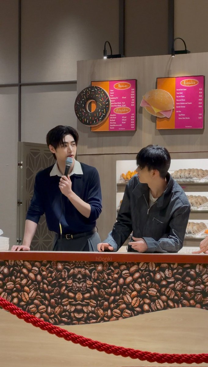 120809gallery's tweet photo. our hoonki at the dunkin fan cafe event 🍩💖 THEY LOOK SO GOOD TOGETHER https://t.co/Am3rjDl9jB