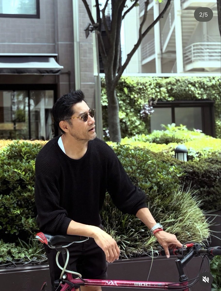 cqt_dj's tweet photo. シンシーに目の敵にされている別班和田さんですが、平山祐介さんというモデルもされている俳優さんでして、非常にメロいおじさま俳優ですのでInstagramで検索してください。。
#VIVANT
#VIVANTep19 https://t.co/zppYn8k6LM