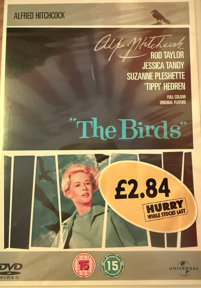 andecoro's tweet photo. Day 4 …. The Birds … masterclass by Hitchcock although this reaction shot is a bit clunky #DVD #Halloween #Hitchcock https://t.co/f3z1WGEztI