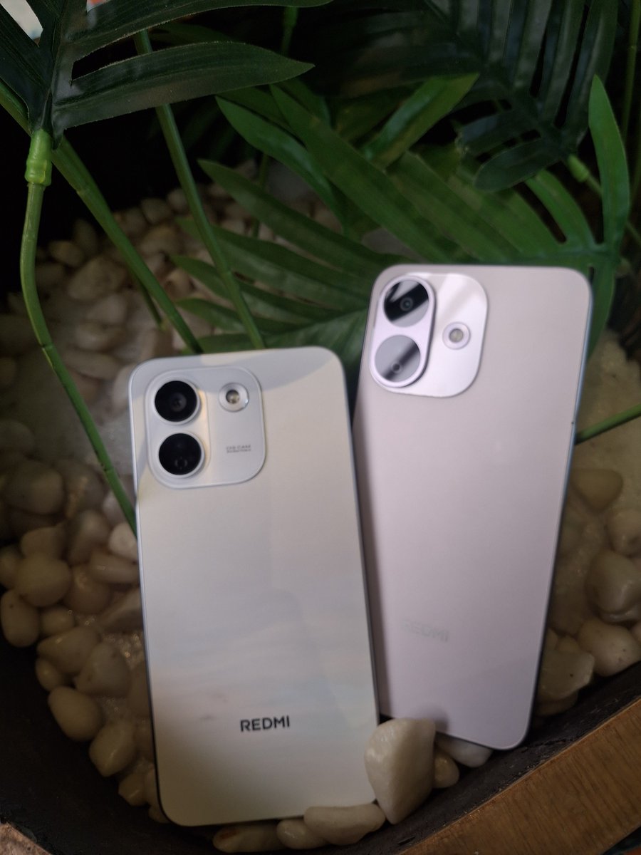 PoorvanshG_'s tweet photo. Experienced the REDMI Note 17 Pro Series today 
Pro: 1.5K 120Hz • 50MP OIS • 8,340mAh • 67W

Pro Max: 1.5K 120Hz • 50MP OIS • 10,000mAh • 100W ⚡

That 10,000mAh battery is seriously impressive 🤯
#XiaomiFansClub #REDMINote17ProSeries https://t.co/9m7jMZeojX