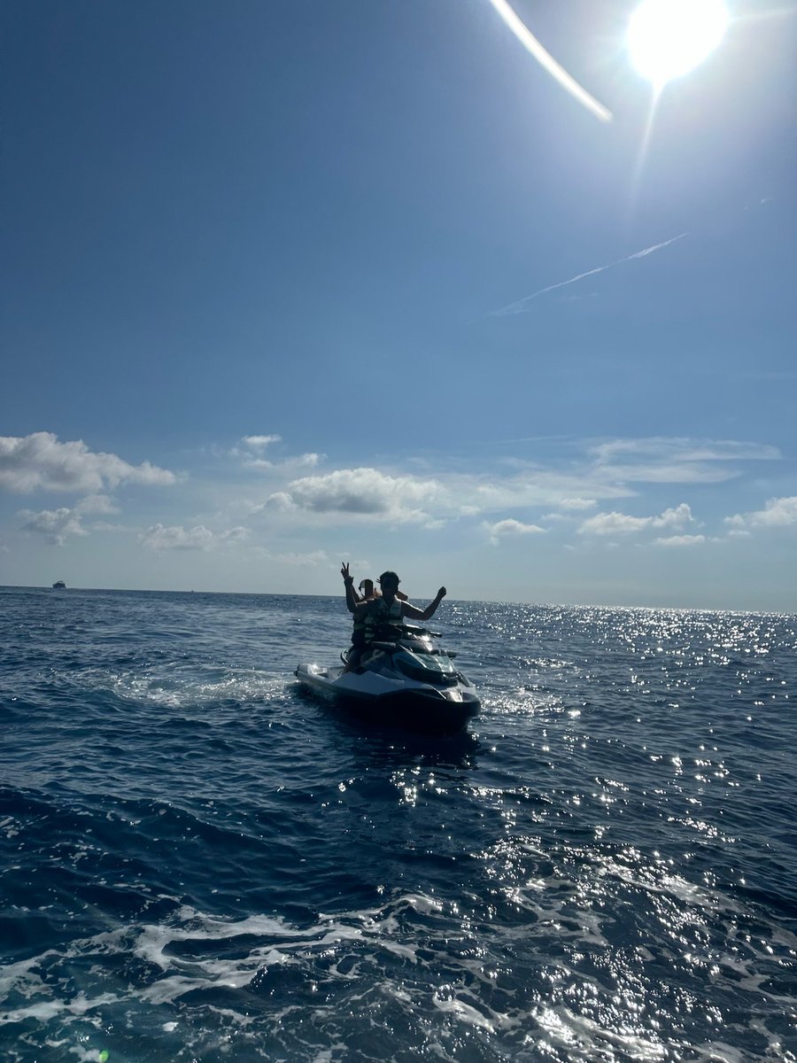 Star1itsea's tweet photo. September dump , puis y’a eu le retour à la fac de médecine … alors qu’au début du mois j’étais encore chez moi dans le sud 🫠 https://t.co/g50KsSRCR7