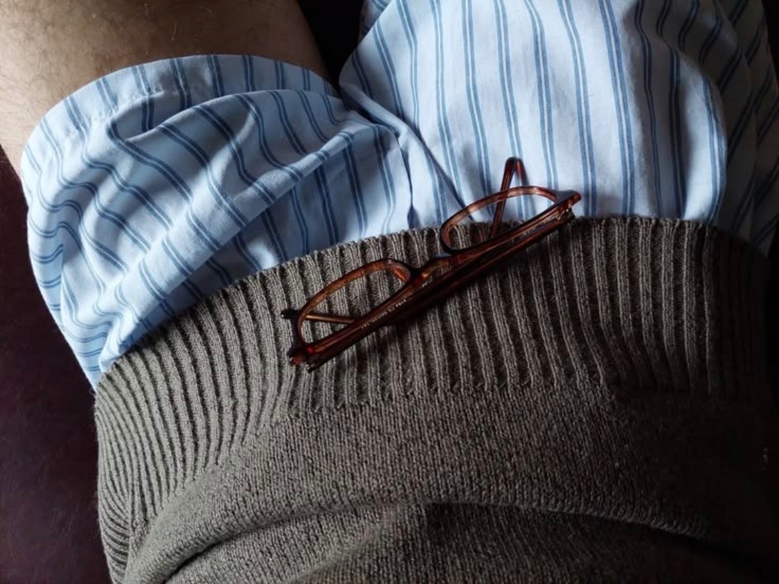 psychteach102's tweet photo. Woke up far too early for a Sunday. A-Also, here’s my um… first attempt at… #suductivesunday. Not quite sure if this works or not. *Gulps* but uh… here it is. https://t.co/wSFY7a6qLF