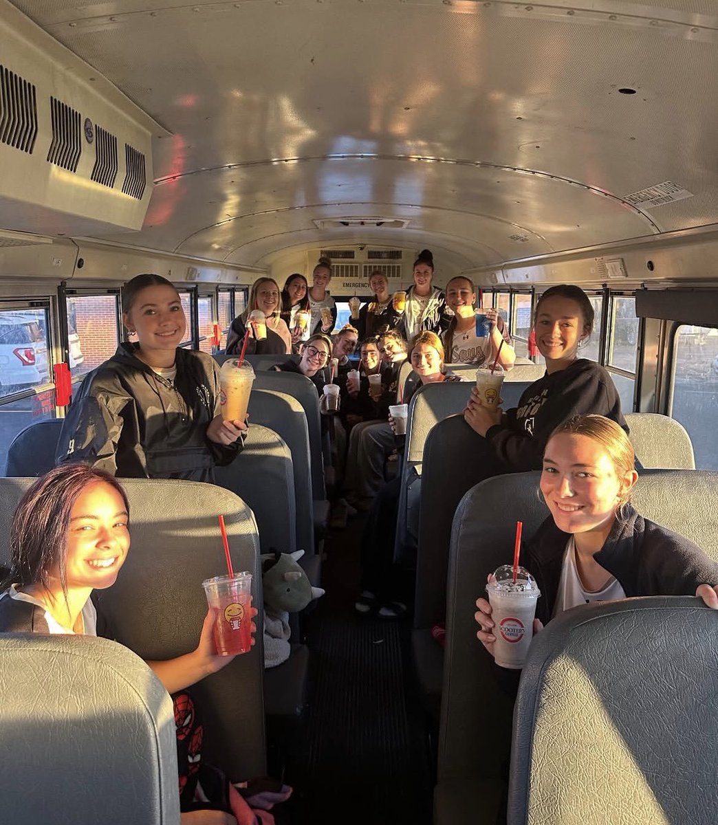emmaa_mcmullan's tweet photo. This weekend we went 2-2 in Columbia. I had a fun time traveling with my team! 
I had 19 IP, 5 ER, 25 K’s, 1.842 ERA, 1.105 WHIP, .218 BAA

This week:
Tues vs St Pius
Wed vs Central
Thurs @ South Harrison

@Unity16McMullan @ROIFASTPITCH @VAUnitySB @MidwestPremierS @tagupSoftball https://t.co/ausHNJO8yP