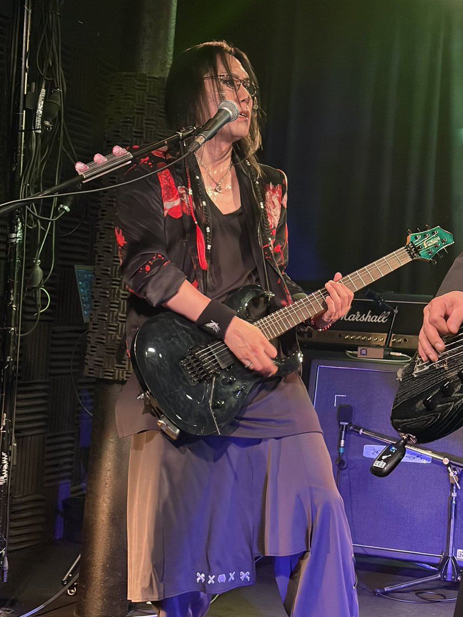 ungeigei's tweet photo. #VisualRavenNight
#VRN
#ArkofRuin
#ROUAGE やべー!
白い闇、Queen 、cry for the moon…ってか,若い時を思い出させるような素敵セトリ…。
SE始まってのすぐの世界観and迫力が凄すぎたです。
本物のルアージュ観たことなかったので嬉しかったですー。 https://t.co/O7IWe3NtRM