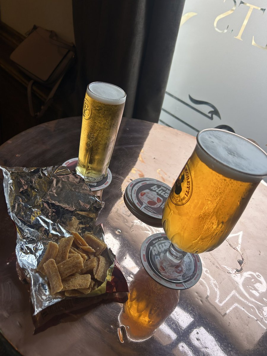 4thWaveStevie's tweet photo. Wondering why pubs are empty? £10.50 https://t.co/sPGDKF7m2t