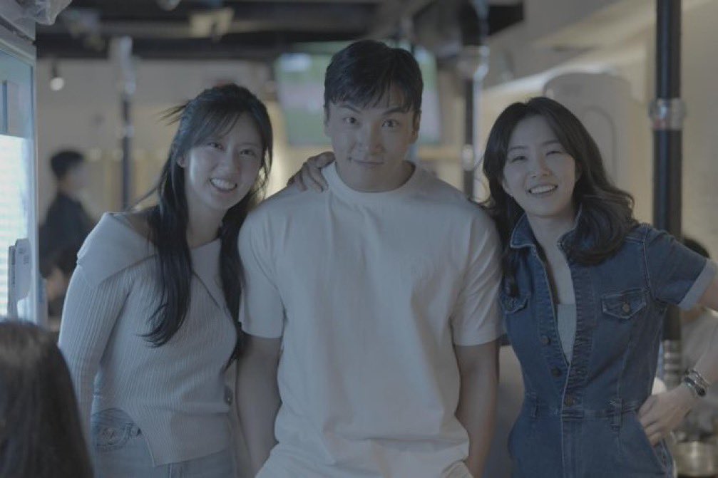 sooksamm2's tweet photo. 아아…내가느꼇던 기시감이 이거엿다고 https://t.co/uraay8RgaW
