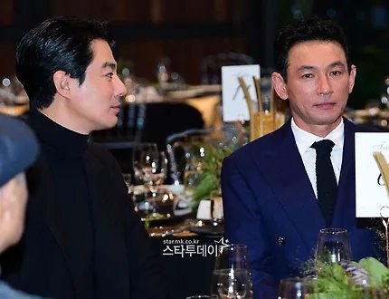 kdt0715's tweet photo. 누군가의 연예뉴스를 뒤적거렸더니
기묘한 연하남(40대) 컬렉터 컬렉션 완성 https://t.co/LsSqLldn9Z