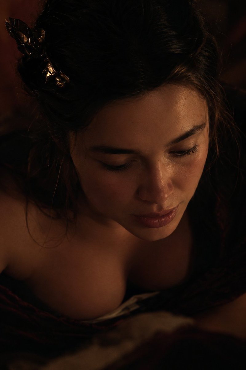 TrendsCrave's tweet photo. Florence Pugh, sheesh https://t.co/m8et6d3imf