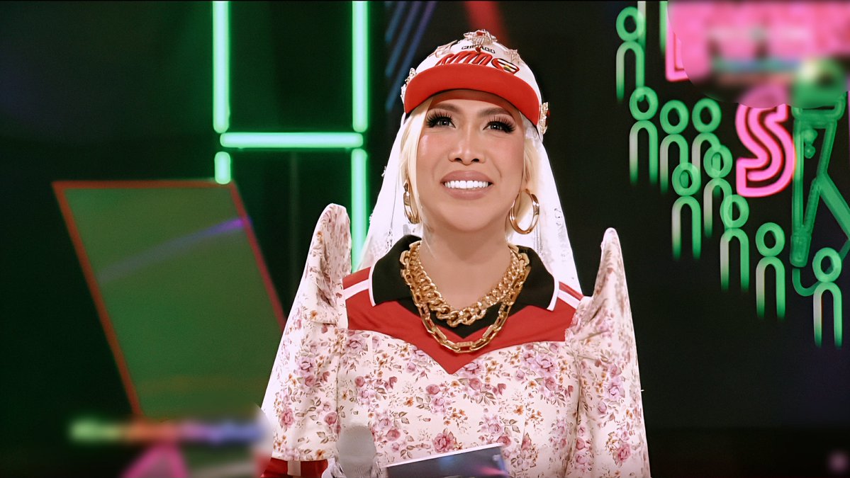 rsplawers's tweet photo. yay to another successful season of #EverybodySingPH, @vicegandako! congrats ASIANNNNNNNN!
#ViceGanda | Vice Ganda https://t.co/c012Sm3B3S
