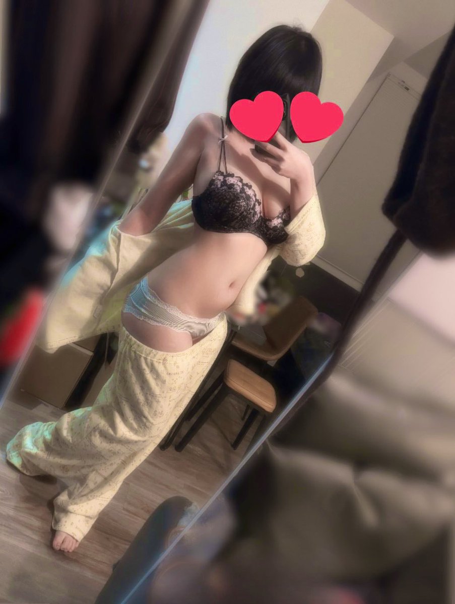keineahnunganna's tweet photo. 恥ずかしいけど撮ってみた～
#自撮り界隈 https://t.co/jH3u5cLNDm