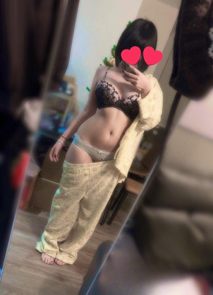 keineahnunganna's tweet photo. 恥ずかしいけど撮ってみた～
#自撮り界隈 https://t.co/jH3u5cLNDm