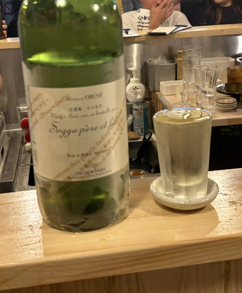 yasuyasu358's tweet photo. 田っくん商店（南阿佐ヶ谷）
8周年の日本酒大放出お邪魔しました✨
昨日の日本酒たち、760円均一
十四代本丸口開けでした😆
射美吟撰
ソガペールエフィス リアサケ ナチュレル生酛
花陽浴 純米吟醸 備前雄町 無濾過生原酒2018
花陽浴 純米大吟醸 美山錦 無濾過生原酒2019
花陽浴 純米大吟醸 山田錦 無濾過原酒2022
花陽浴 純米大吟醸 八反錦 直汲み無濾過原酒
#田っくん商店 #南阿佐ヶ谷 #日本酒 #十四代 #射美 #花陽浴 #ソガペールエフィス