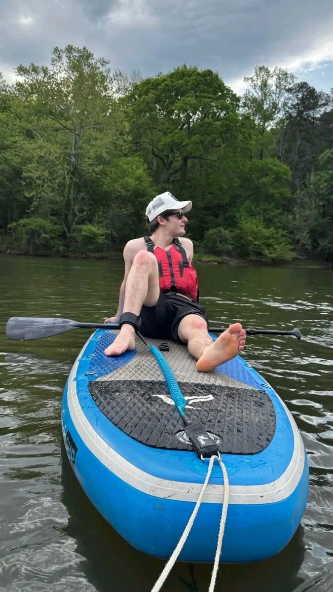 MuncherFor67858's tweet photo. We dont appreciate how hot he is! Just imagine him in some pink panties and a pink buttplug https://t.co/22UQx6hYAF