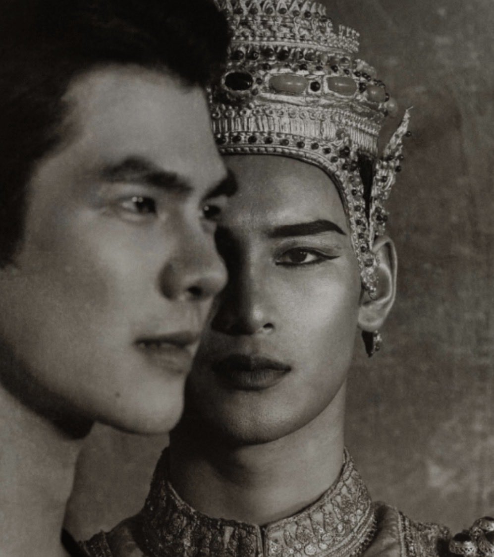 elemonti92's tweet photo. I loved Man Suang’s period atmosphere, costumes, and the beauty of Thai culture. I wish we’d seen Khem and Chatra’s love story unfold, but their willingness to sacrifice themselves for each other already revealed the love between them❤️
#MileApo #MileApoNewBL https://t.co/qTEZhaCPYu