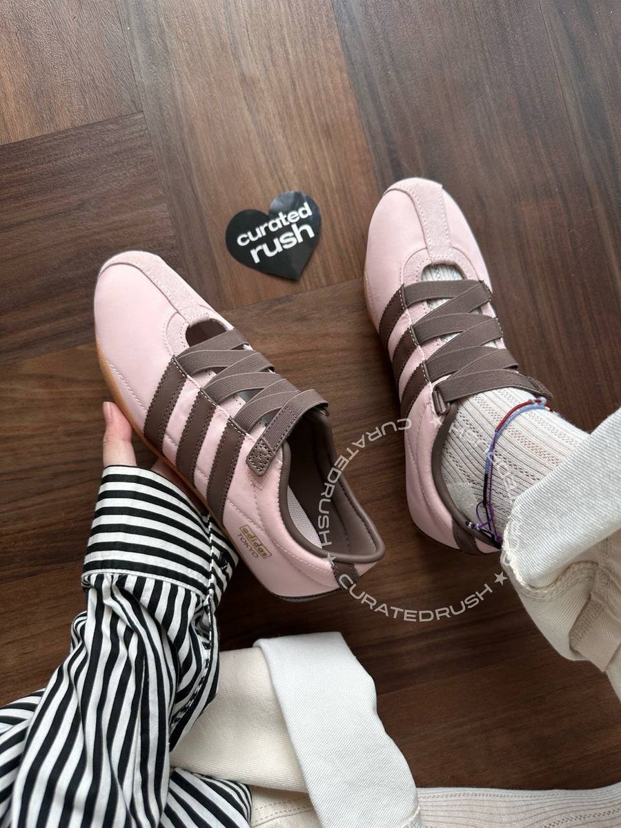 xalivyy's tweet photo. CAKEP BANGET KOMBINASI WARNA ESPRESSO SAMA PINK GINI😭🎀 https://t.co/hSpx9JErFo