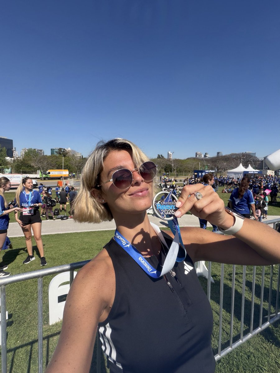 sariskleit's tweet photo. Mi tercera carrera.
Otros 10k.
Que linda que es la vida. https://t.co/wxuqsiPnle