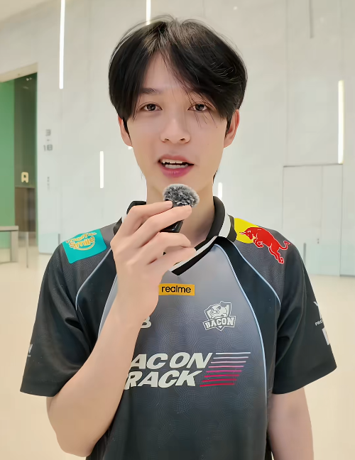 taewaew_16's tweet photo. ฟังสัมละคนละมู้ดอ่ะ 🥺สามารถร้องไห้และหัวเราะได้ในคลิปเดียว https://t.co/ogwBHcUhbZ