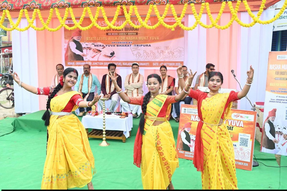 MYBharatHQ's tweet photo. 100 Weeks. One Sankalp. One Nasha Mukt Bharat!

The State-Level Walk for #NashaMuktYuva in Tripura brought together youth in a powerful show of unity &amp; resolve, with Hon’ble Minister Shri Tinku Roy, Minister of Youth Affairs &amp; Sports, joining as Chief Guest.

 #MYBharat https://t.co/1w8QHOxdKB