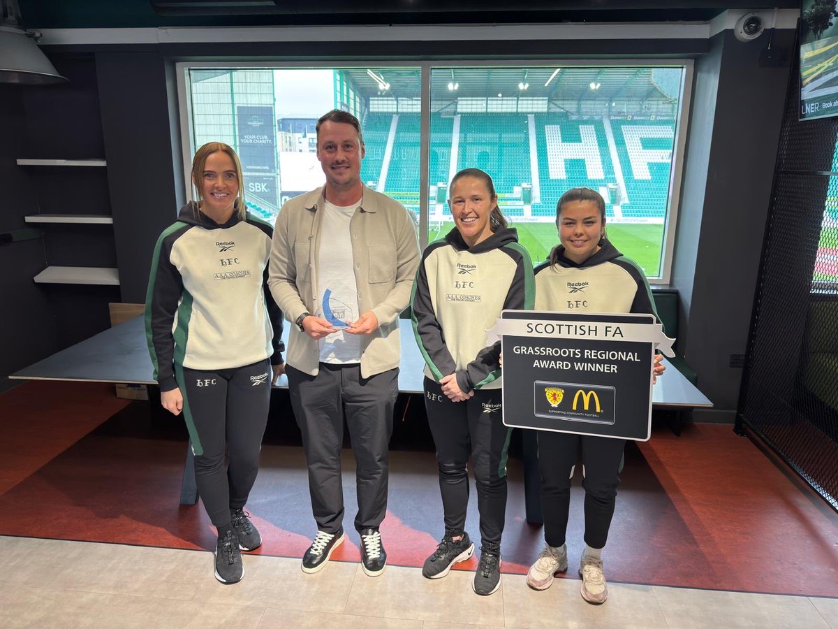 ScotFASouthEast's tweet photo. BEST COMMUNITY FOOTBALL FOR ALL PROJECT

⭐️ BONNYRIGG ROSE CFC - COACH MENTORING PROGRAMME ⭐️

Congratulations to everyone @BonnyriggCFC involved with such an impactful project, developing people on &amp; off the pitch!

#GrassrootsFootballAwards #PowerOfFootball https://t.co/FaOd4DoT1X