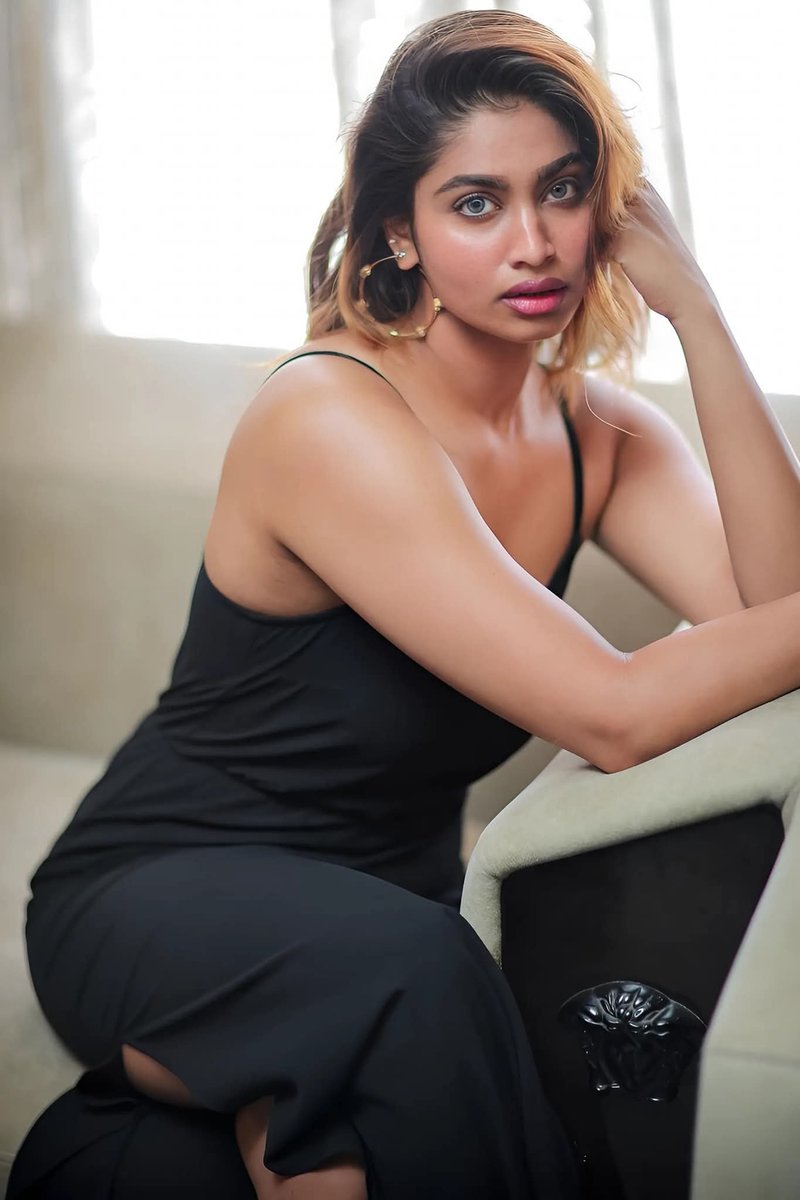 ShivaniRasigai's tweet photo. Shivani 🖤

#ShivaniNarayanan https://t.co/PSUlHjvgIb