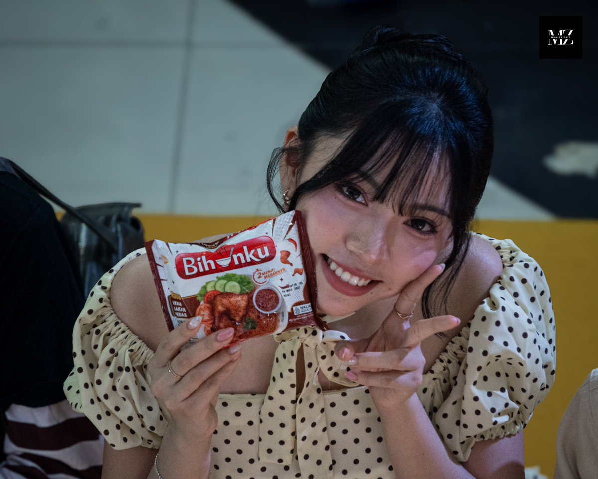 MunierJaid's tweet photo. "𝘏𝘪, 𝘶𝘱 𝘩𝘦𝘳𝘦!"✌️😁

SERUPUT Bihunku Bareng Oshiku
03.10.26
In 📸: @Aralie_JKT48

#MZshot #araliejkt48
Cc: @_aranika https://t.co/tdCnNXqgYr