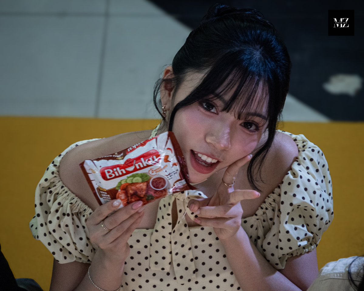MunierJaid's tweet photo. "𝘏𝘪, 𝘶𝘱 𝘩𝘦𝘳𝘦!"✌️😁

SERUPUT Bihunku Bareng Oshiku
03.10.26
In 📸: @Aralie_JKT48

#MZshot #araliejkt48
Cc: @_aranika https://t.co/tdCnNXqgYr