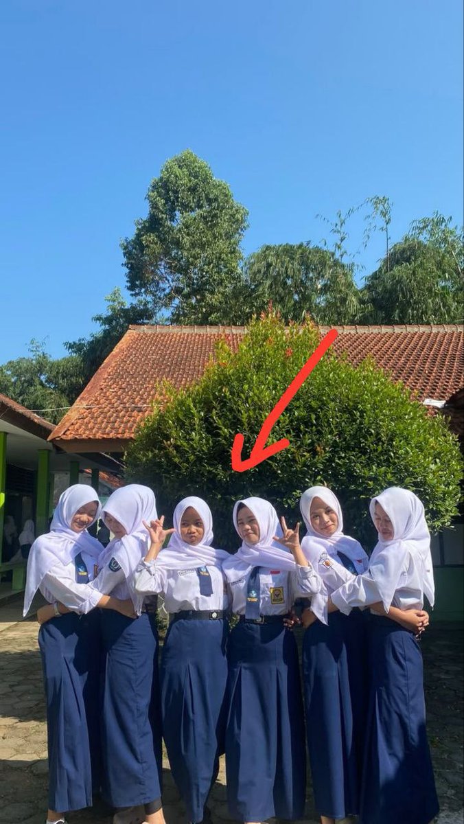 cloissy's tweet photo. SMA Pekalongan virall bjirr

https://t.co/iWnn97dDwH https://t.co/m7eo3Wo6y2
