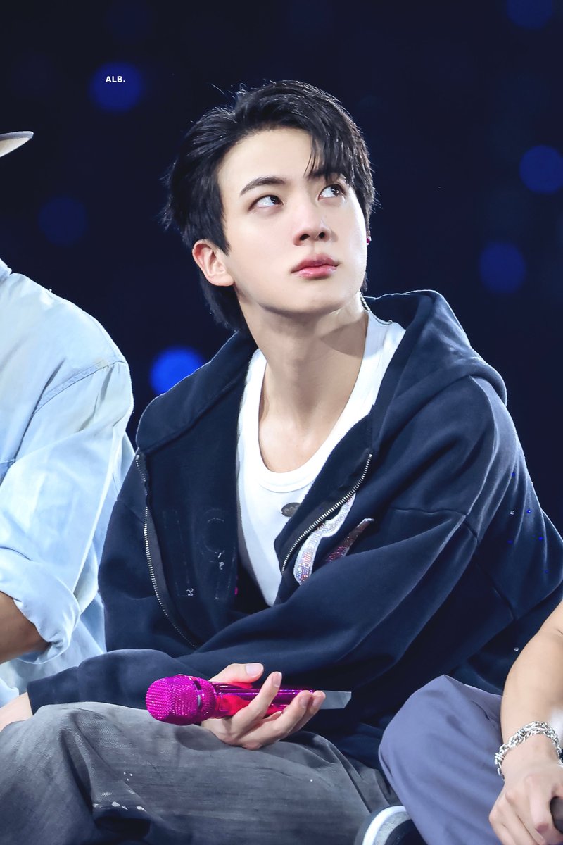 ALittleBraver92's tweet photo. JIN’S LOVE QUEST IN KUALA LUMPUR 🐹💜

ARMYs in Malaysia, are you ready? 👀
We’re so excited to finally share this with you!

A special Jin photo exhibition presented by Alittlebraver92

💌 5 & 6 Dec 2026
📍Common Space, Jalan Imbi, KL

Save the date, ARMYs! ⏰ follow @jinslovequestkl  for more details