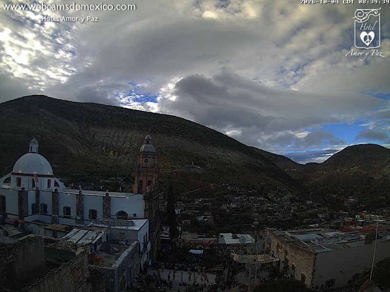 ar2_mx's tweet photo. :#Ar2Días🦎🌞:
DOMINGO 4 de octubre.
INICIAMOS TRANSMISIONES desde la #CDMX siendo las 7:39 am con 15°C. Así la mañana en #RealDeCatorce #SLP, una imagen de @webcamsdemexico
PD: ¿Qué planes tienen para hoy? https://t.co/b4MEjSfAtc