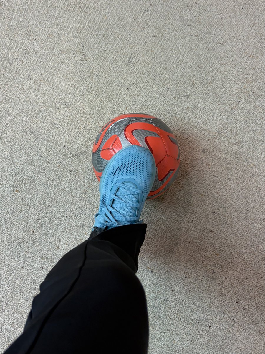 sunnyhathaway's tweet photo. 素敵な歌に引っ張られてステージ上ゾーンに入ってました…福井最高な後半戦スタートになりました皆様有難うございました！！ https://t.co/gbzNI5jEvN