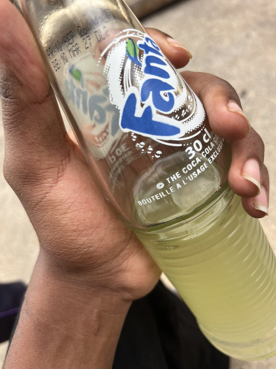 Samuela__2's tweet photo. Abajene bari kunywa icyuma koko bankweye aga fanta nkange byabatwara icyi koko baretse kwiyica…

#soberGhee https://t.co/ZbbYXljkbt