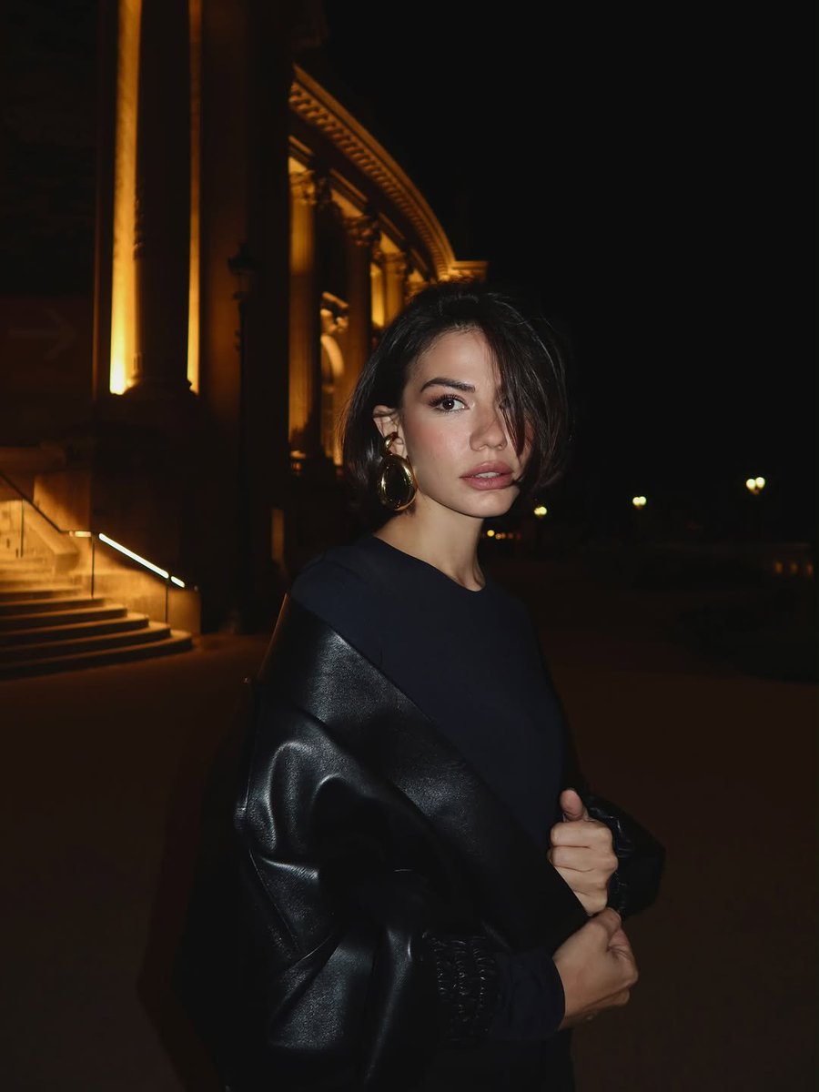 sitedemetpr's tweet photo. ₊🛖꙳꙳૩🌰ܤ𓇬 @|demetozdemir vía instagram feed: «Anoche 🌹»

𖥦 #DemetÖzdemir ꙳🥥♪♪₊🍫 https://t.co/fPRfZineSy