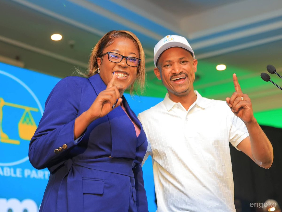 TEP_Party's tweet photo. Sisi Ndio Sifuna 

Chama ni TEP ~ @TEP_Party 

Party Leader ni @edwinsifuna 

#ChamaYaSifuna #TEP 
#RoadTo1Million 

*509# Code 100 https://t.co/qZLDSa9dKi