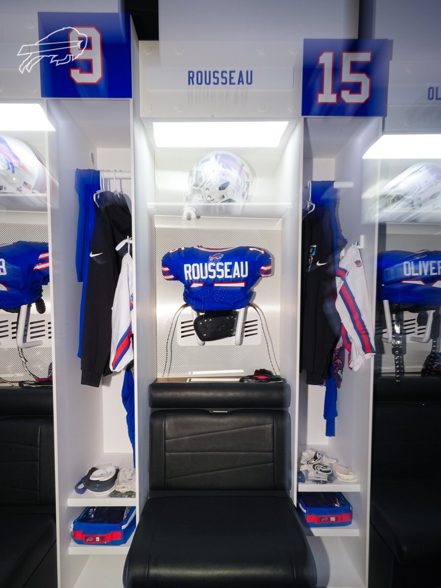 BuffaloBills's tweet photo. Our Sunday best. https://t.co/qhPlHAykru