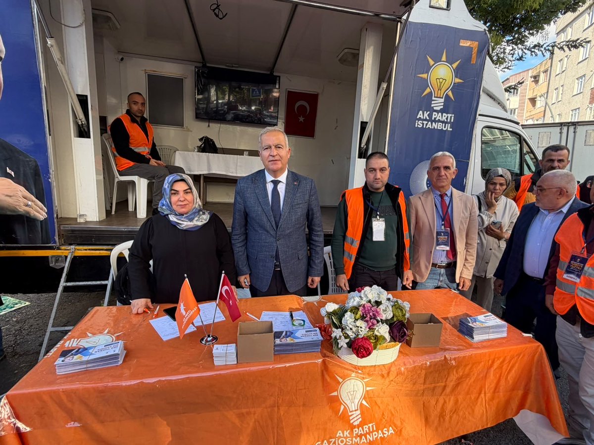 ismailerguness's tweet photo. Karadeniz Mahallesi teşkilatımızca, Pazar Pazarı girişinde kurduğumuz AK Nokta’da, AK Parti ailemize katılmak isteyen kıymetli komşularımızla bir araya geldik.

Üye standında özveriyle emek veren tüm yol arkadaşlarımızdan Allah razı olsun. https://t.co/8ffqWPlDJO