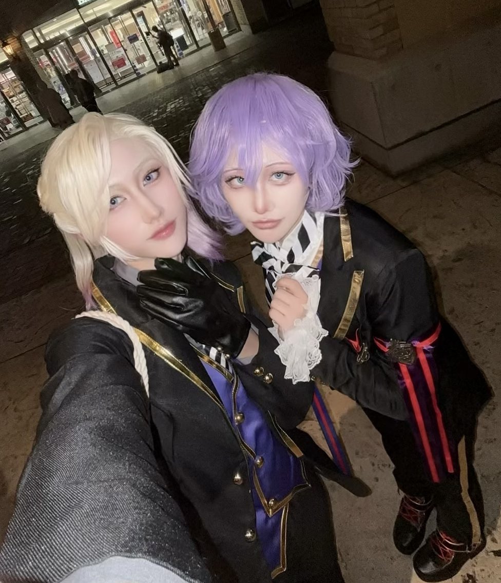 seto__cos_'s tweet photo. cos / twst

激遅離脱失礼します
ほんっっっっとうにお二人ともお顔良すぎて幸せでしたありがとうございました😭😭🙏🏻🙏🏻🙏🏻🙏🏻念願の併せでうれしすぎた🤦🤦✨

👑▶︎@seto__cos_ 
🍎▶︎@se_n__1107 
🏹▶︎@naba_178 

#アコスタ岸和田カンカン https://t.co/tN2Urxygq2