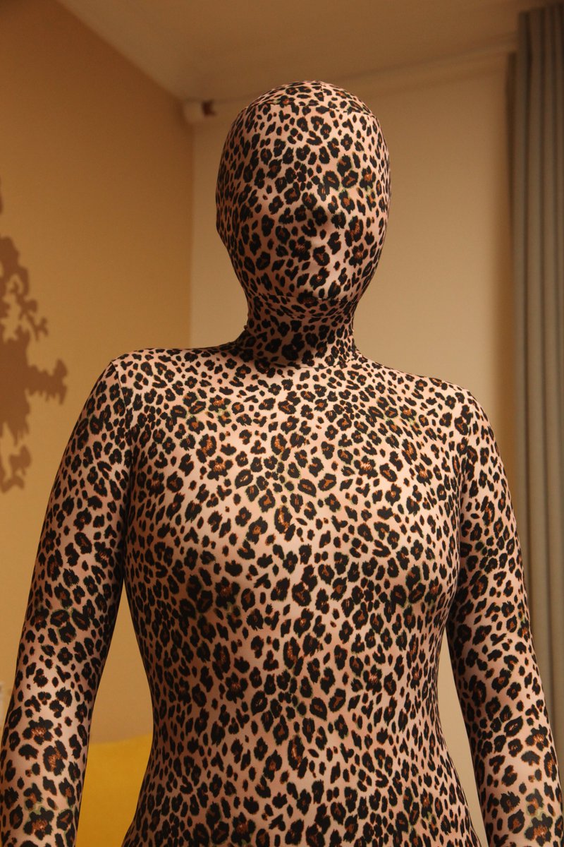 Zentai_Jenny's tweet photo. 豹纹#zentai @morphskin https://t.co/ENaSij2GVw