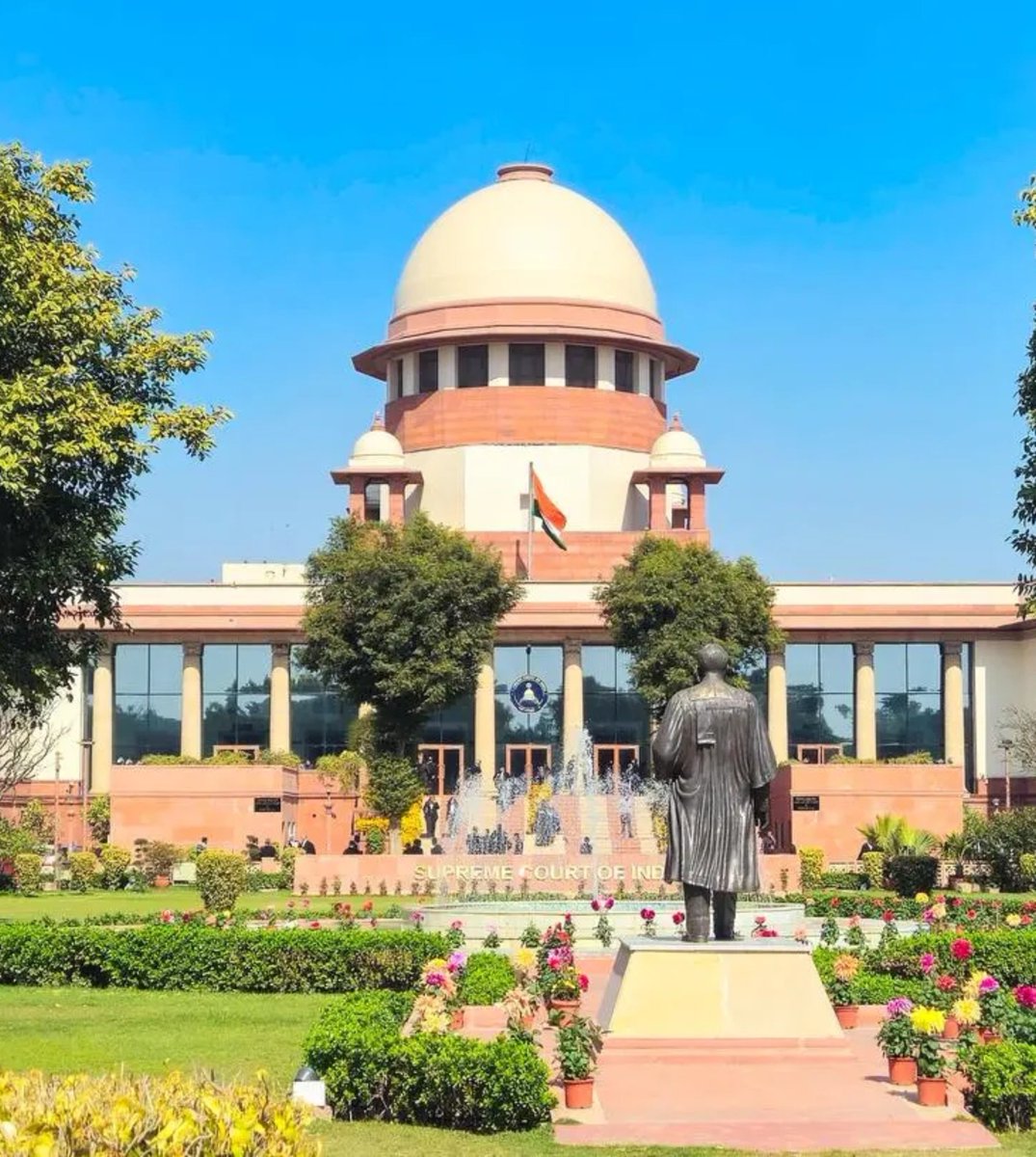 priyanshu__63's tweet photo. SIR के मुद्दे पर सुप्रीम कोर्ट के जज Justice Ujjal Bhuyan का बहुत बड़ा बयान 🚨 

"कोई भी ऐसी प्रक्रिया जो बड़े स्तर पर देश के नागरिकों को मताधिकार से वंचित कर दे वो मनमानी है। कोई प्राधिकरण अनुच्छेद 326 में मिले वोट के अधिकार से छेड़छाड़ नहीं कर सकता और न ही कोई अदालत इसे मंजूरी दे सकती है"

उन्होंने कहा कि ऐसे कृत्यों को माफ नहीं किया जा सकता।।