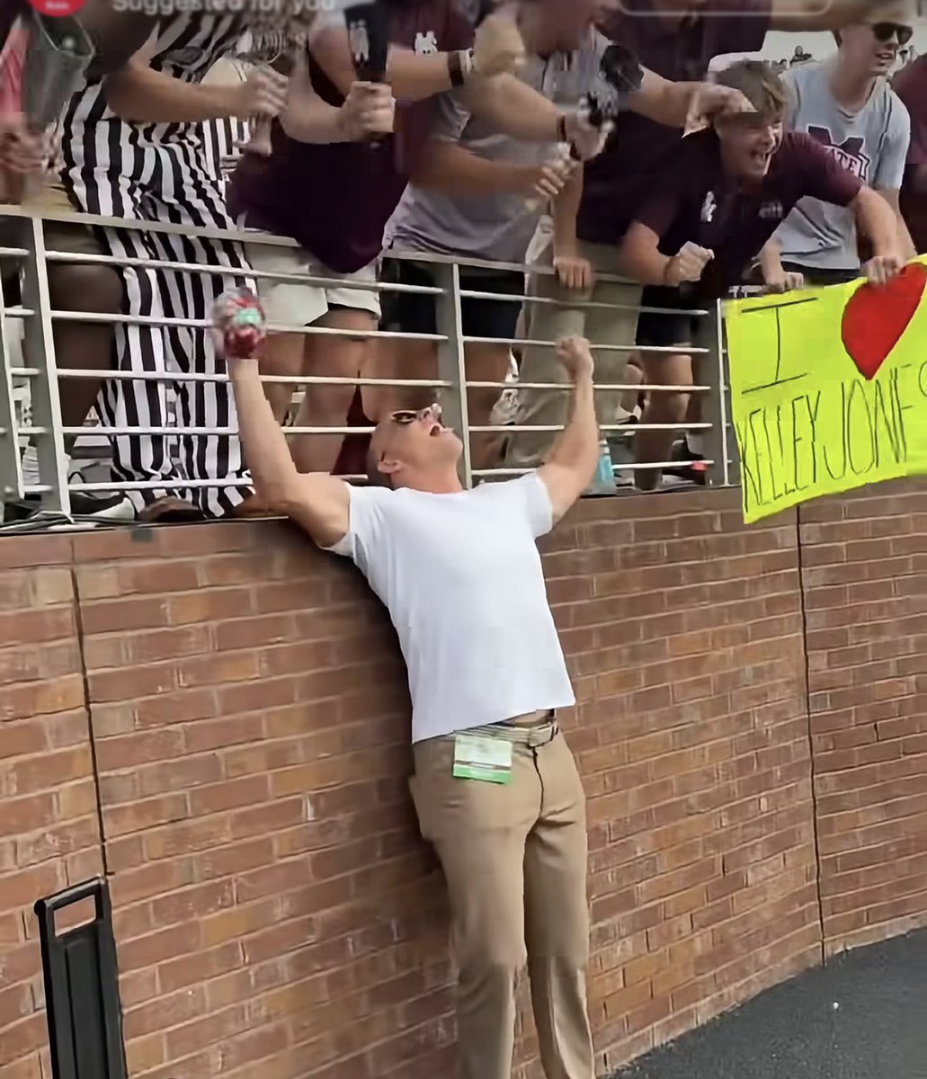 JoshPateCFB's tweet photo. Appreciate everyone in Blacksburg + Starkville

Two elite college towns 🫡🫡🫡 https://t.co/djw5Lf1qoS