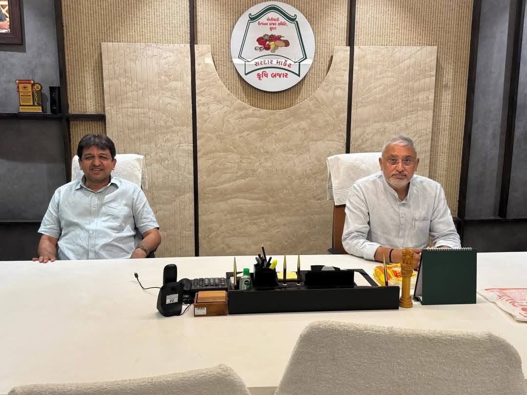 MLASandipDesai's tweet photo. ગુજરાત પ્રદેશ ભાજપના પ્રમુખ તરીકે શ્રી @iJagdishBJP સાહેબે યશસ્વી ૧ વર્ષ પૂર્ણ કરવા બદલ અભિનંદન અને શુભેચ્છાઓ પાઠવું છું.

આપના માર્ગદર્શન અને પ્રેરક નેતૃત્વ હેઠળ ગુજરાત પ્રદેશ ભાજપનું સંગઠન ઉત્તરોત્તર વધુ મજબૂત અને વધુ કાર્યદક્ષ બનતું રહે તેવી અભ્યર્થના સાથે શુભકામનાઓ. https://t.co/zm8BOHyu8p