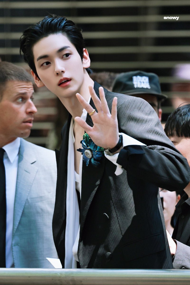 mmm_sbyj's tweet photo. 미친 씨피 https://t.co/PaEFO969O7