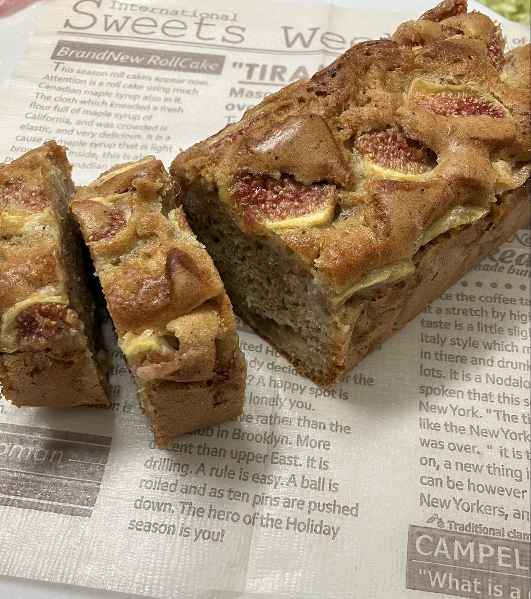 944usakoro's tweet photo. RSR見ながら焼いてたよ

シナモンなどスパイス多め無花果の米粉パウンドケーキ https://t.co/Z14HI0R0zU