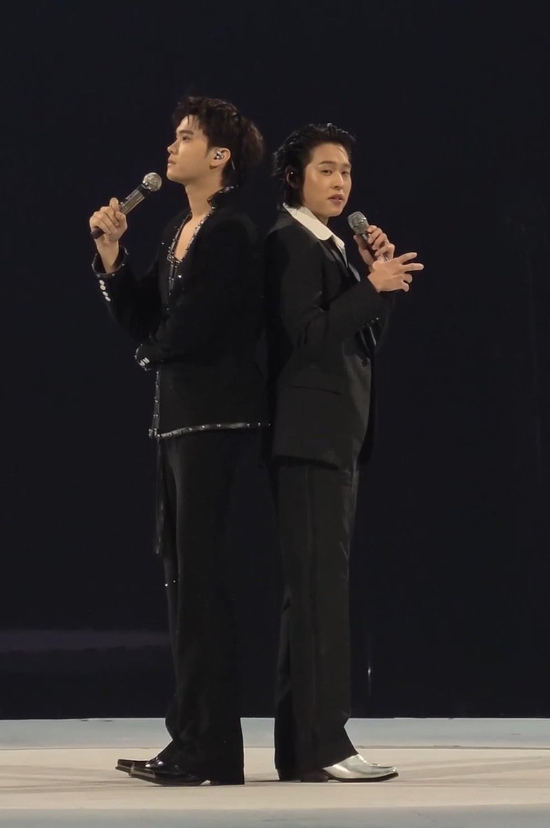 Harttbeat's tweet photo. FEELQUENCY((ต้นปี))                                  ARENAENCORE((ปลายปี))            

ดื้อทั้งหมด5555555555555555555555555555

#Bbillkin #บิวกิ้น #NONTTANONT https://t.co/TlxtW6IHFb