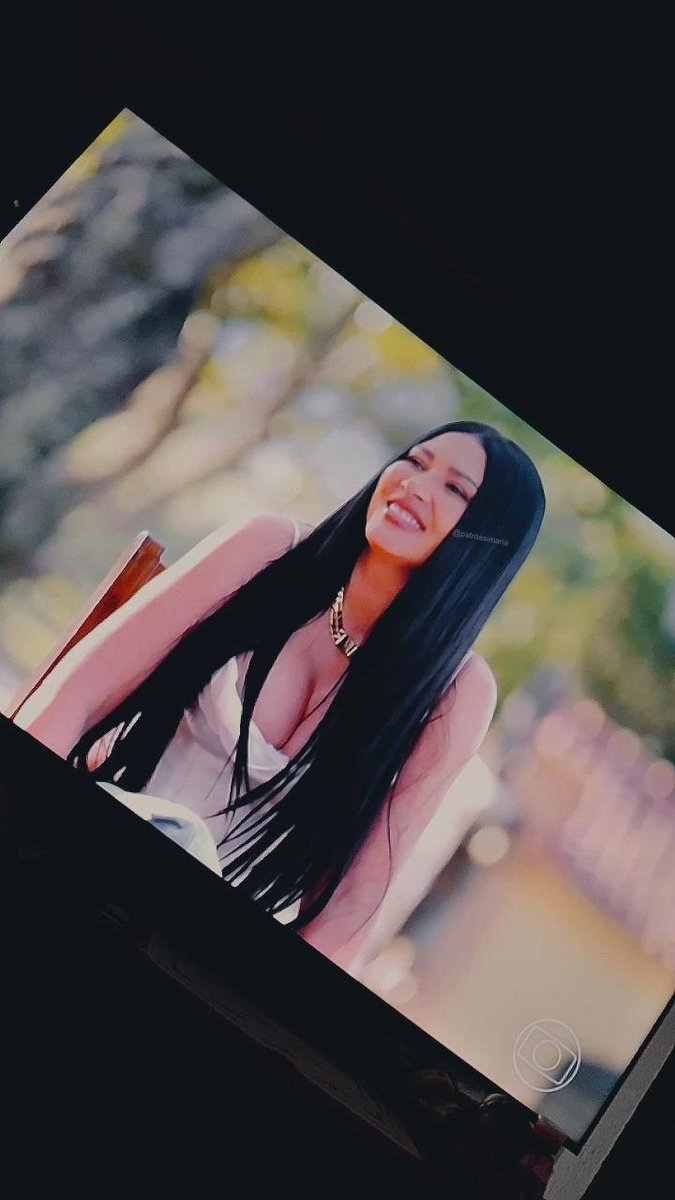 bysimariaof's tweet photo. Esse sorriso ilumina tudo! Te amo, patroa @simaria 🥹✨
#Simaria #ApenasSimaria https://t.co/zzPzqk7Oss