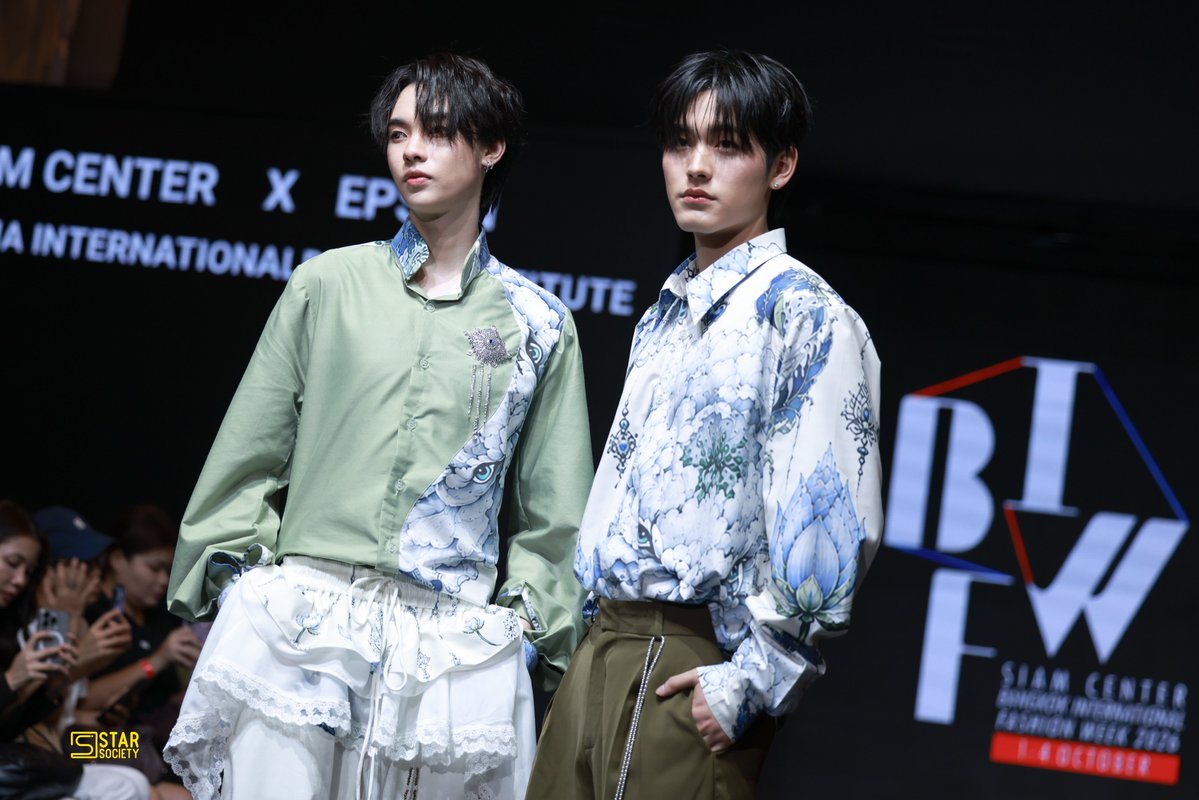 STARSOCIETY_TH's tweet photo. “คอปเปอร์-ฟีฟ่า” #CopperFifa ร่วมเดินแฟชั่นโชว์ จาก “Chanapatana International Design Institute” ในงาน Siam Center BIFW 2026

COPPERFIFA AT SIAM CENTER BIFW26
#SiamCenterBIFW2026xCOPPERFIFA
#Copperphuriwat  #Fifa_th
#SiamCenterBIFW2026
#BIFW2026 https://t.co/DlGcV5nuGj