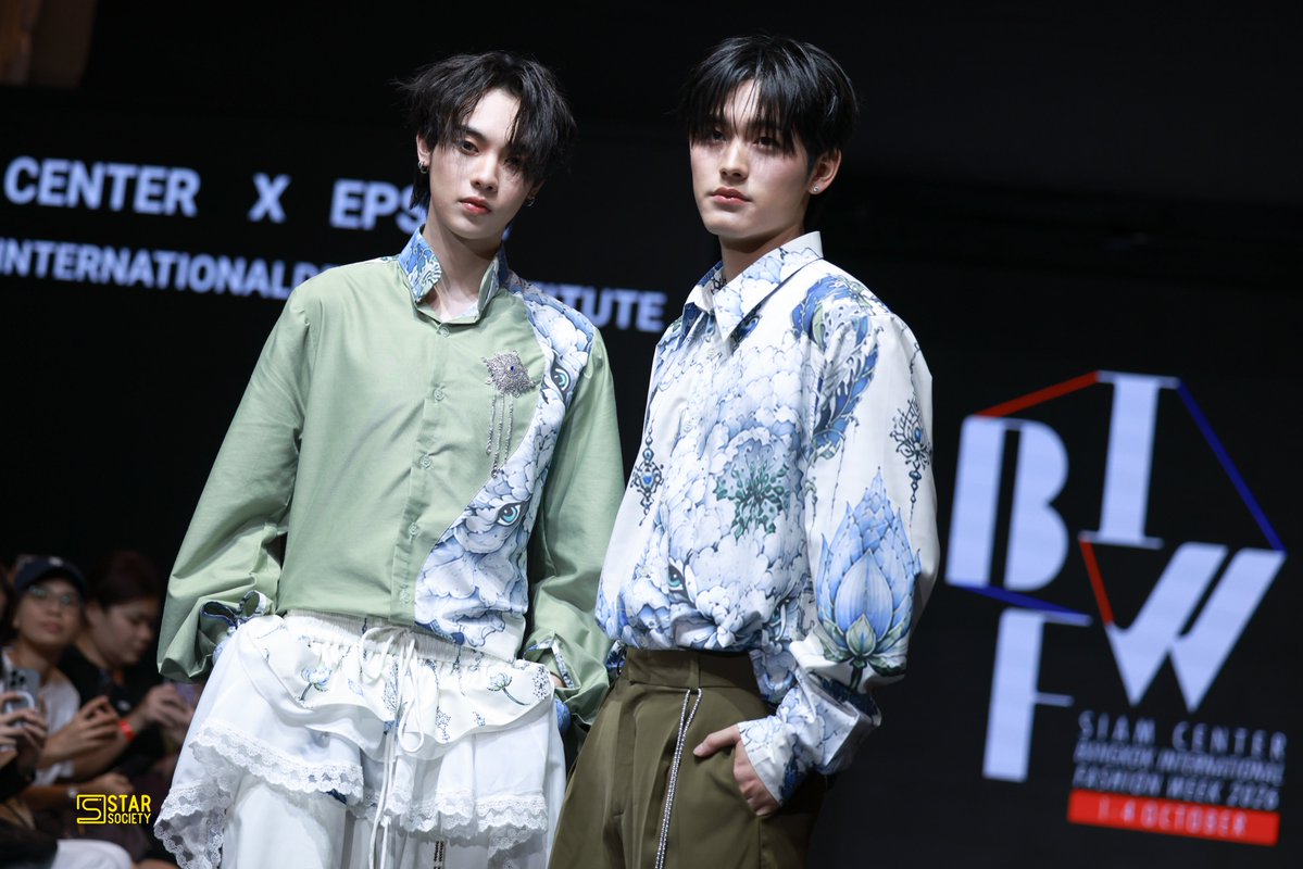 STARSOCIETY_TH's tweet photo. “คอปเปอร์-ฟีฟ่า” #CopperFifa ร่วมเดินแฟชั่นโชว์ จาก “Chanapatana International Design Institute” ในงาน Siam Center BIFW 2026

COPPERFIFA AT SIAM CENTER BIFW26
#SiamCenterBIFW2026xCOPPERFIFA
#Copperphuriwat  #Fifa_th
#SiamCenterBIFW2026
#BIFW2026 https://t.co/DlGcV5nuGj