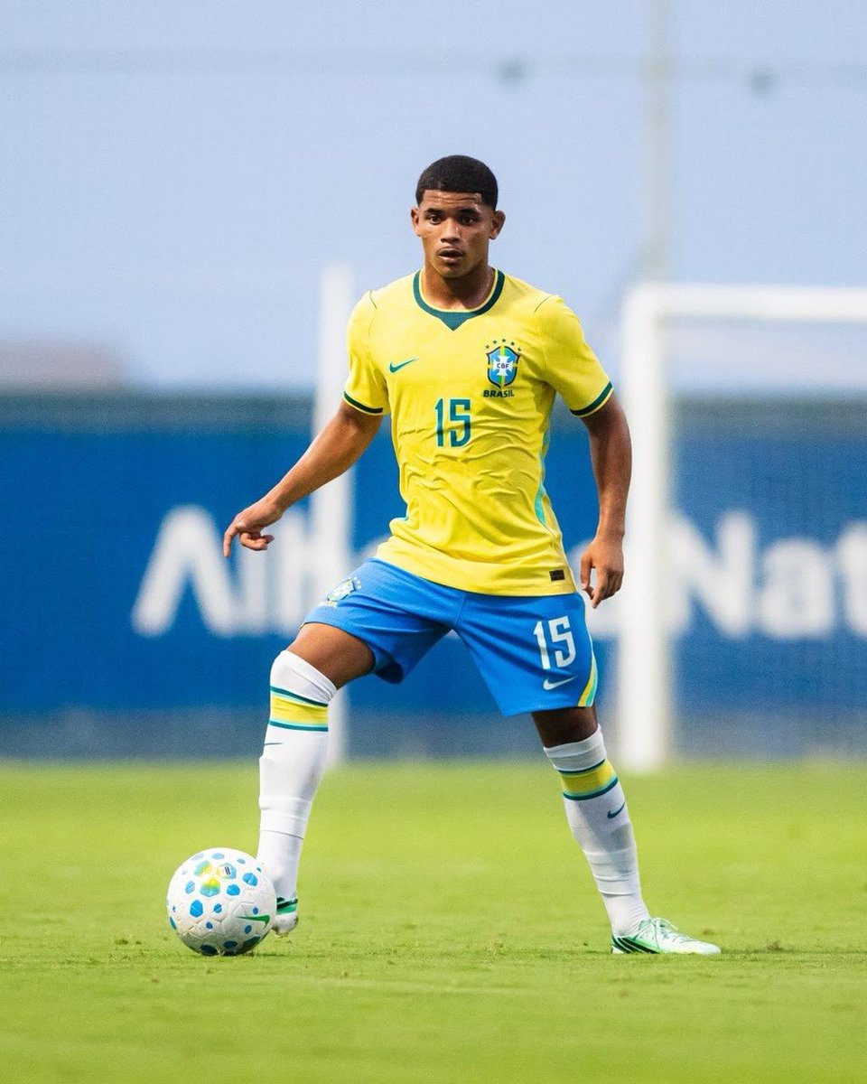 diarioalvinegr0's tweet photo. Huguinho entrou no segundo tempo da goleada da seleção brasileira sub-20 contra o México, por 4 a 0.

O volante do Botafogo entrou com o placar ainda zerado e participou de três dos quatro gols da partida.

💎 https://t.co/v99uxP5R7P