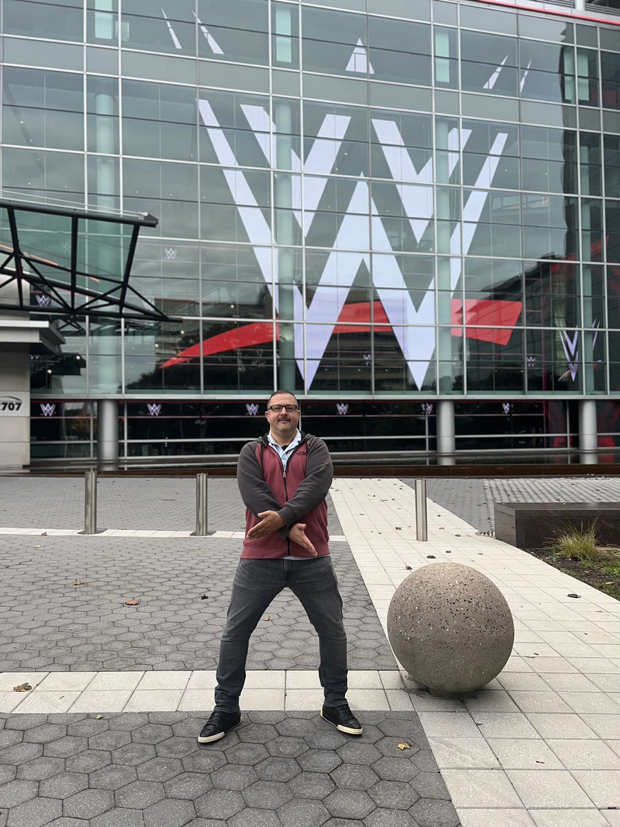 jfsargent3's tweet photo. WWF (okay @WWE) HQ Stamford, Connecticut #WWE https://t.co/zTg323mgYz
